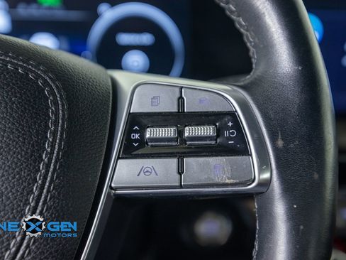 Used 2024 Kia Telluride SX Prestige w/ Towing Package AWD/4WD image 15