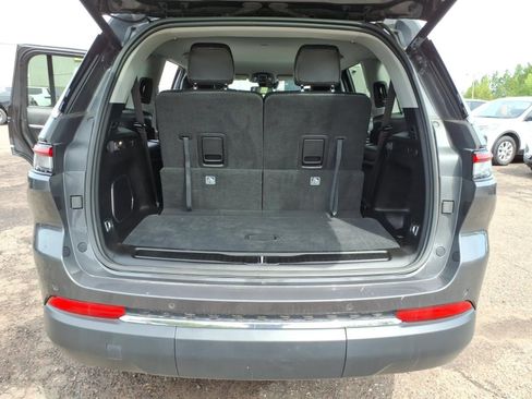 Used 2022 Jeep Grand Cherokee L Limited AWD/4WD image 14