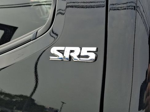 Used 2023 Toyota Tacoma SR AWD/4WD image 31