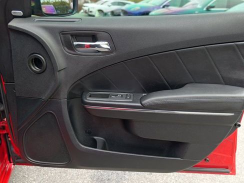 Used 2013 Dodge Charger R/T image 32
