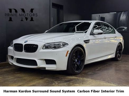 Used 2015 BMW M5 RWD image 1