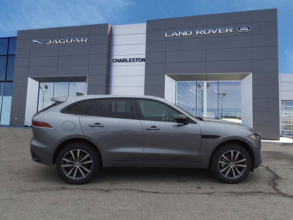 New 2025 Jaguar F-PACE R-Dynamic S AWD/4WD image 6