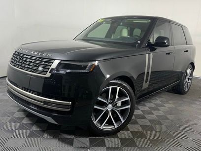 New 2025 Land Rover Range Rover SE