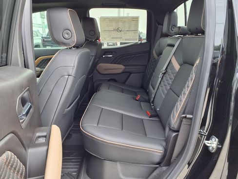 New 2026 GMC Canyon Denali AWD/4WD image 7