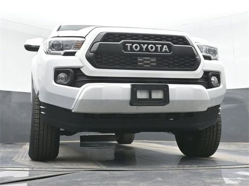 Used 2020 Toyota Tacoma TRD Sport w/ TRD Premium Sport Package image 45