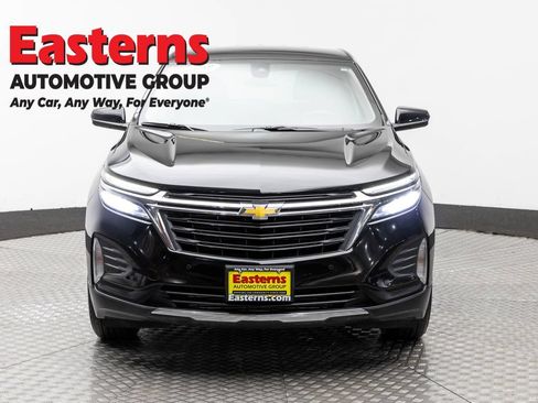 Used 2023 Chevrolet Equinox LT FWD image 2