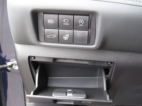 Used 2023 Toyota Highlander Platinum AWD/4WD image 41