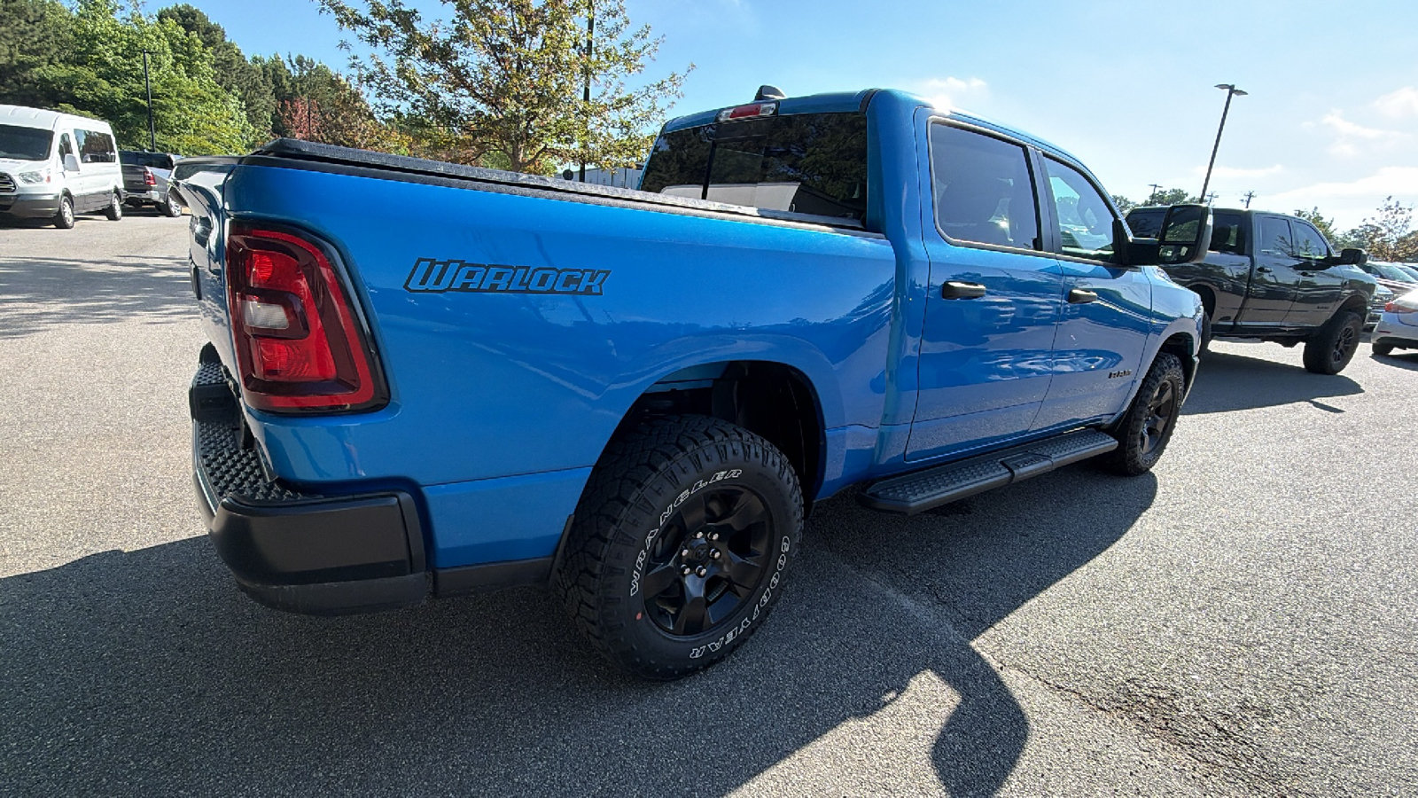 Used 2025 RAM 1500 Warlock AWD/4WD image 8