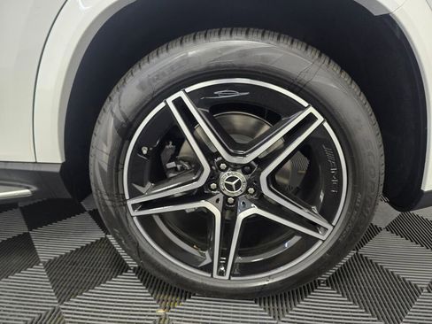 New 2026 Mercedes-Benz GLS 450 4MATIC image 24