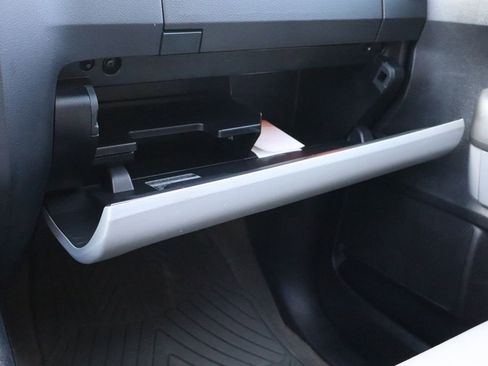 Used 2010 Toyota Sequoia SR5 image 38