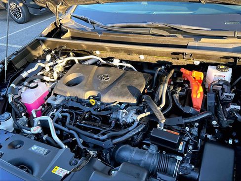 Used 2023 Toyota RAV4 SE image 35