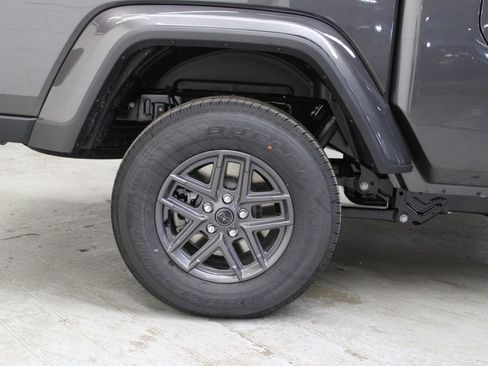 New 2026 Jeep Gladiator Sport image 31