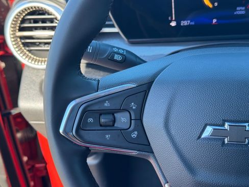 Used 2024 Chevrolet Trax ACTIV w/ Sunroof Package image 24