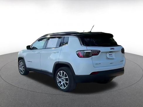 Used 2025 Jeep Compass Limited AWD/4WD image 12