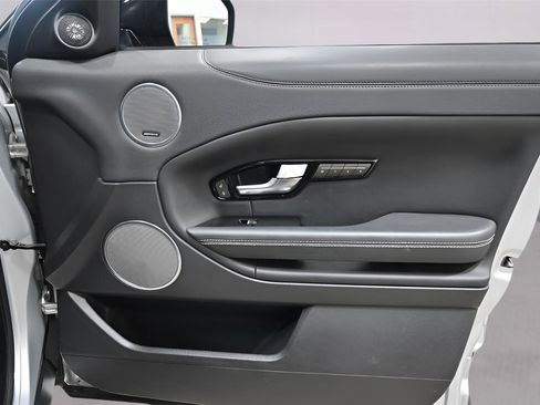 Used 2019 Land Rover Range Rover Evoque HSE AWD/4WD image 19