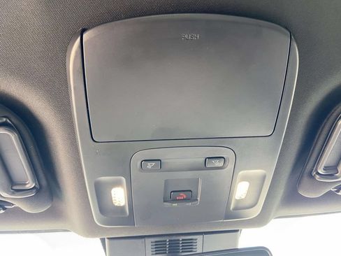 Used 2025 Toyota Camry SE w/ Convenience Package FWD image 19