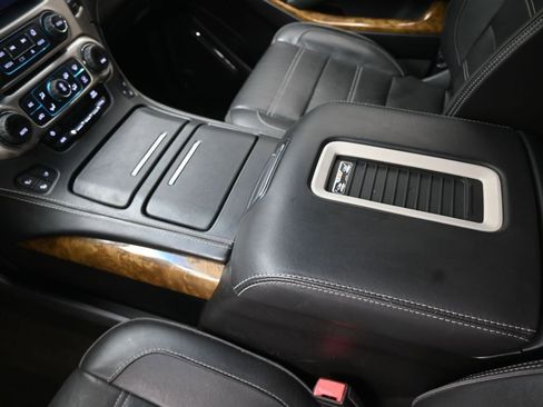 Used 2017 GMC Yukon Denali w/ Open Road Package image 9
