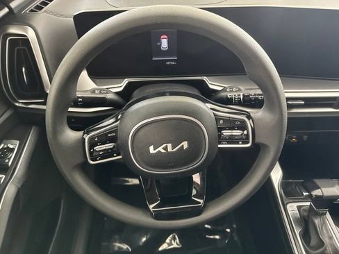 Certified 2024 Kia Sorento LX FWD image 25