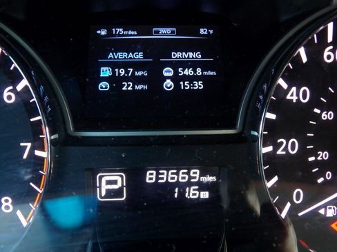 Used 2013 Nissan Pathfinder S image 31