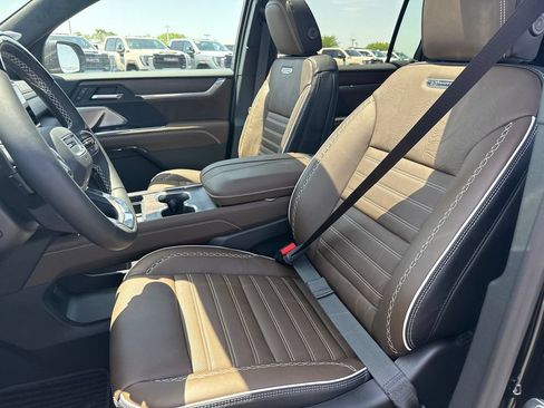 New 2026 GMC Acadia Denali Ultimate AWD/4WD image 16