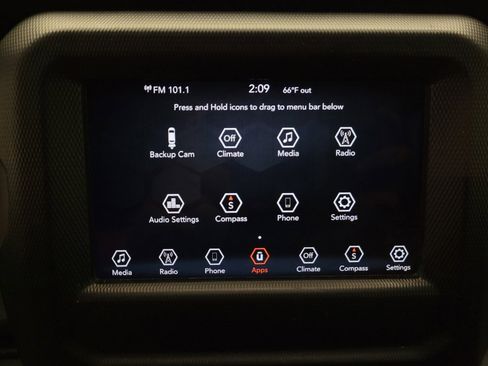Used 2019 Jeep Wrangler Unlimited Sahara w/ Safety Group AWD/4WD image 25