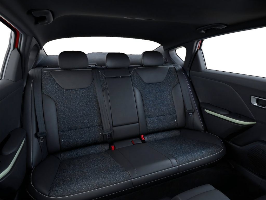 New 2025 Kia K4 GT-Line Turbo w/ GT-Line Premium Package FWD image 16