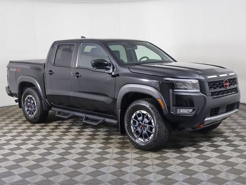 Used 2026 Nissan Frontier PRO-4X w/ Pro-4x Convenience Package AWD/4WD image 2