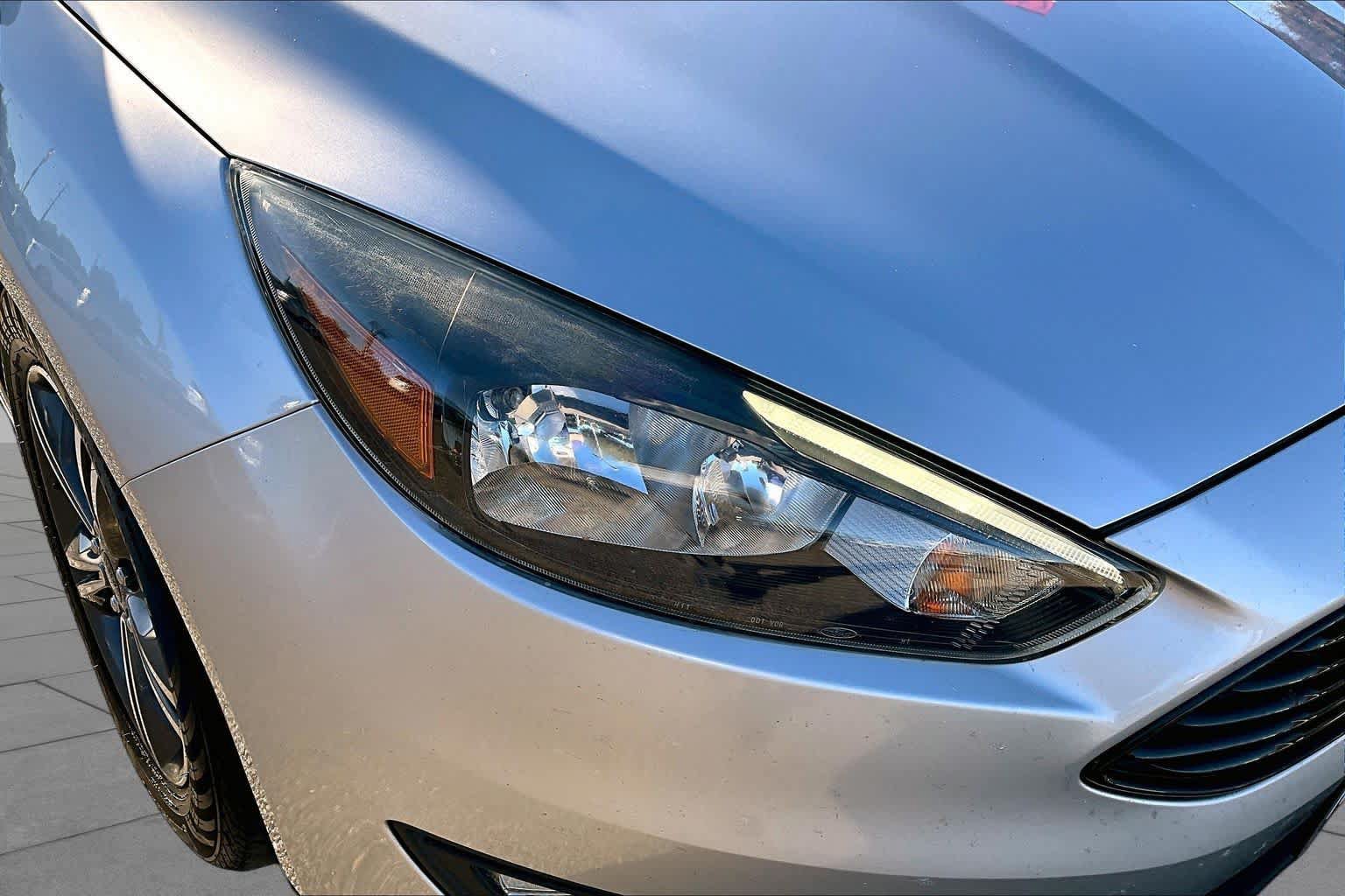 Used 2016 Ford Focus SE FWD image 27