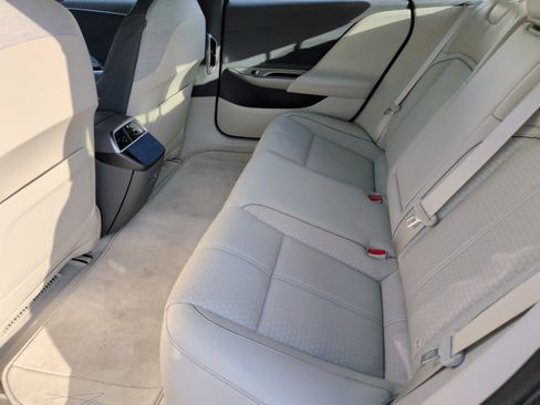 Used 2022 Lucid Air Dream Edition image 34