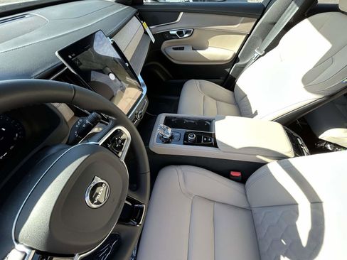 New 2026 Volvo XC90 B5 Plus image 10