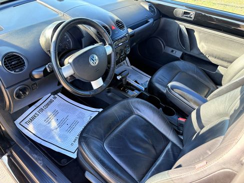 Used 2007 Volkswagen Beetle Convertible w/ Package 2 image 18