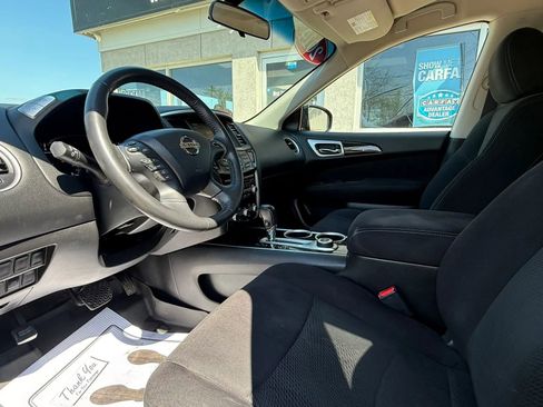 Used 2014 Nissan Pathfinder SV image 10