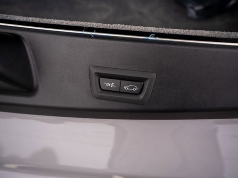 Used 2025 Rolls-Royce Cullinan AWD/4WD image 59