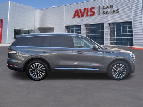 Used 2023 Lincoln Aviator Reserve image 5