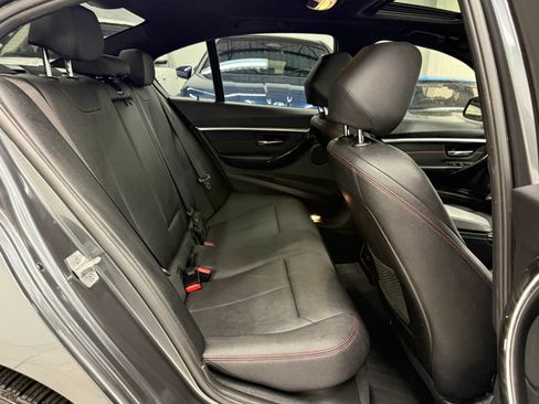 Used 2018 BMW 330i xDrive Sedan AWD/4WD image 17
