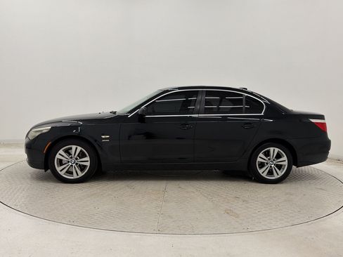 Used 2009 BMW 528i xDrive Sedan AWD/4WD image 2