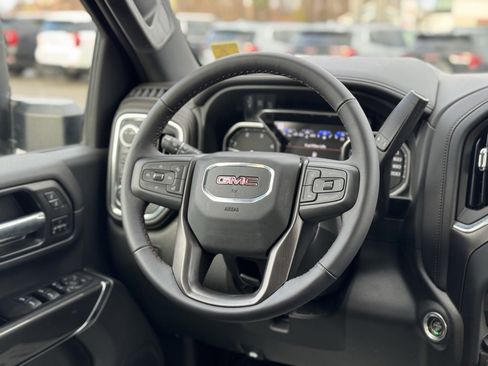 Used 2022 GMC Sierra 2500 AT4 w/ AT4 Premium Plus Package image 13