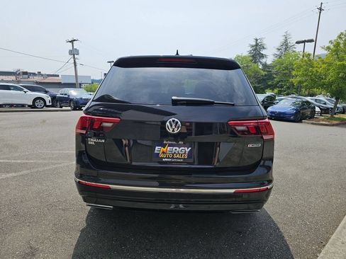Used 2021 Volkswagen Tiguan SEL Premium R-Line w/ 3rd Row Seat Package AWD/4WD image 7