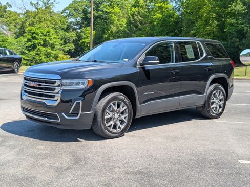 Used 2023 GMC Acadia SLE FWD image 4