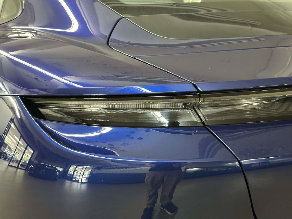 Used 2023 Porsche Taycan RWD image 17