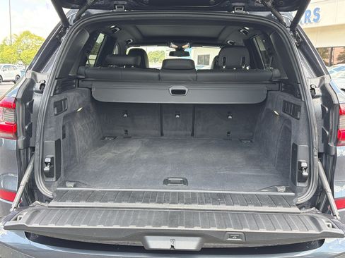 Used 2019 BMW X5 xDrive40i w/ M Sport Package AWD/4WD image 28