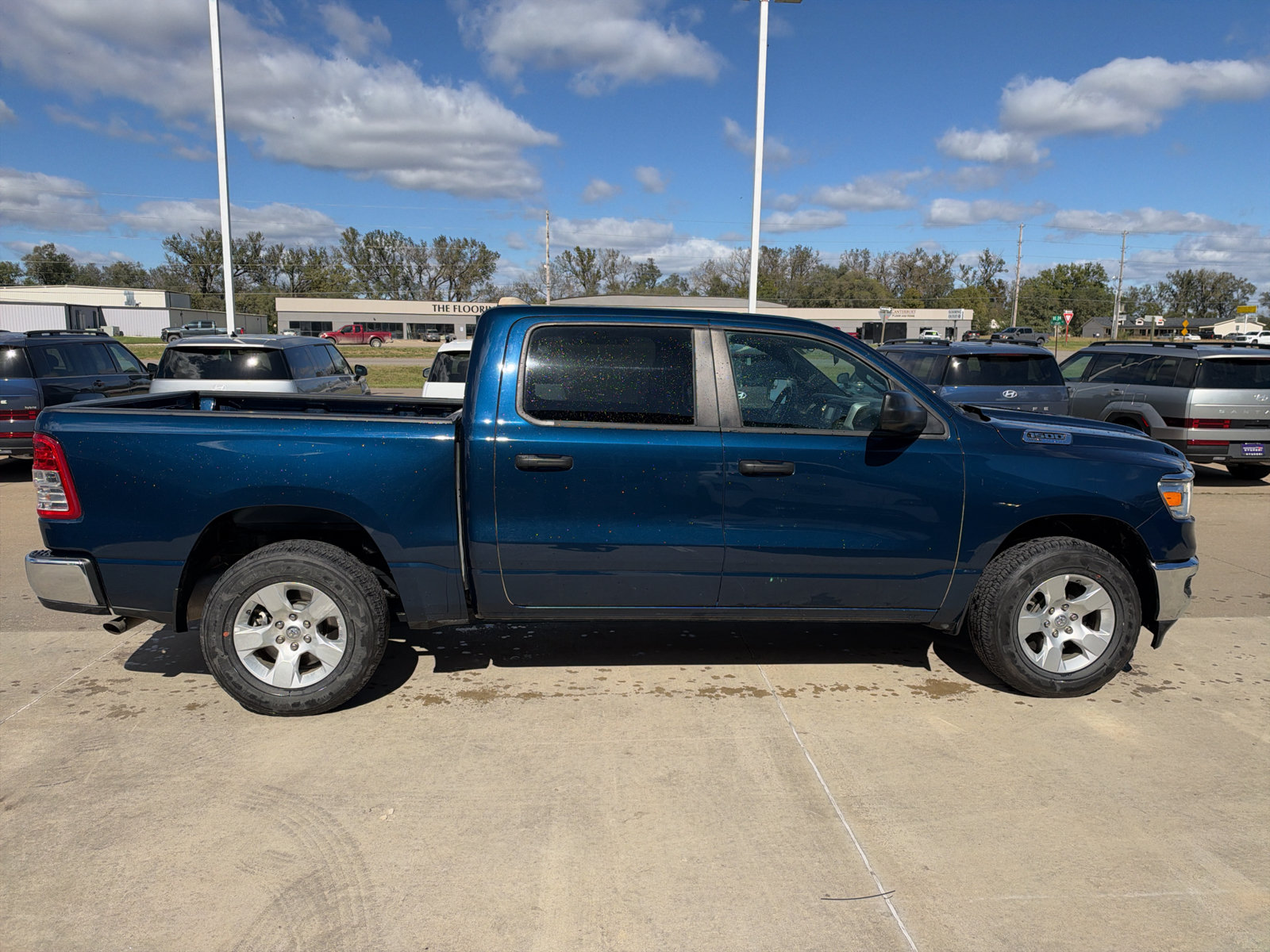 Used 2024 RAM 1500 Tradesman AWD/4WD image 6