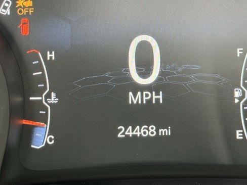 Certified 2022 Jeep Compass Limited w/ Sun and Sound Group image 15