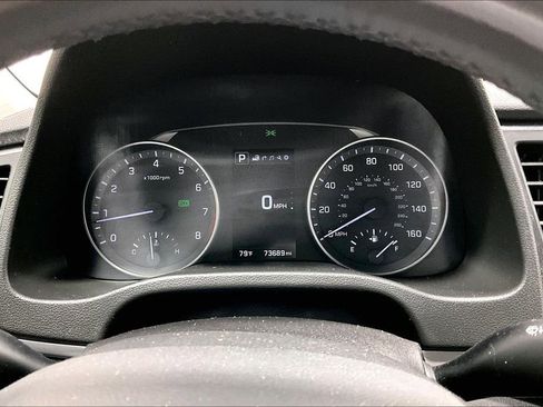 Used 2017 Hyundai Elantra Limited w/ Limited Tech Package 04 image 26