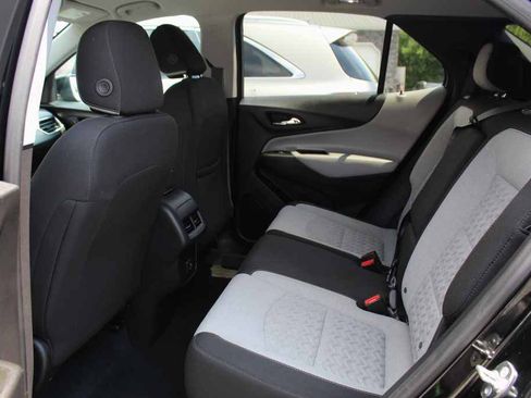 Used 2024 Chevrolet Equinox LS w/ LS Convenience Package FWD image 25