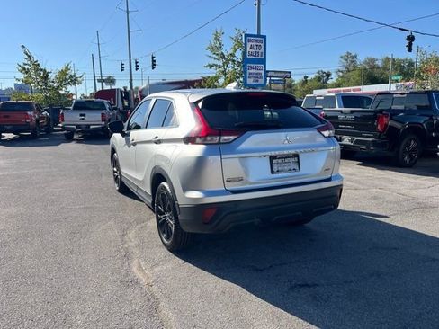 Used 2024 Mitsubishi Eclipse Cross LE AWD/4WD image 5