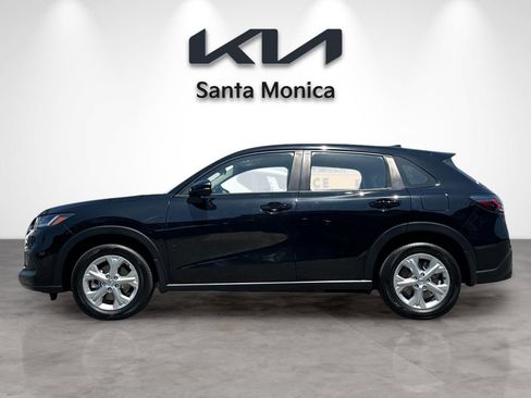 Used 2023 Honda HR-V LX image 3