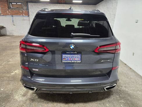Used 2019 BMW X5 xDrive50i w/ M Sport Package AWD/4WD image 45