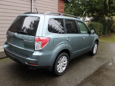 Used 2012 Subaru Forester 2.5X Limited image 3