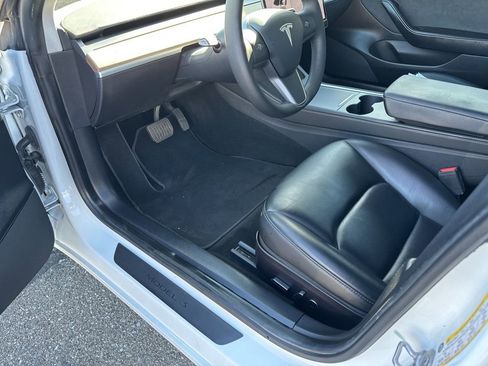 Used 2021 Tesla Model 3 Long Range AWD/4WD image 18